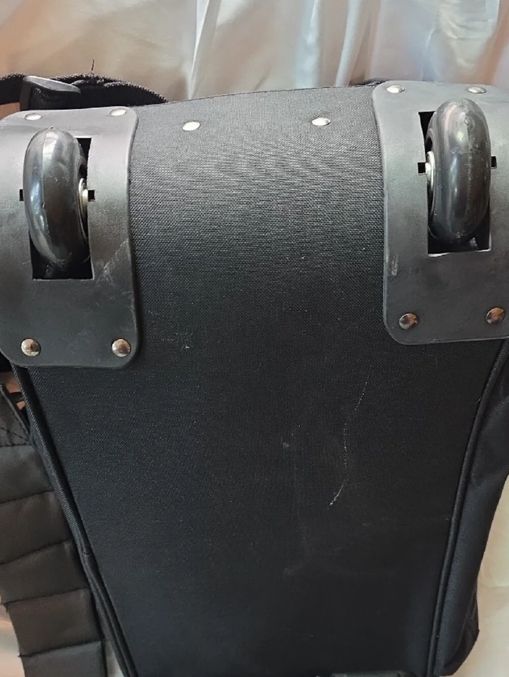 Black Men's Rolling Travel Duffel Bag with Front Pocket